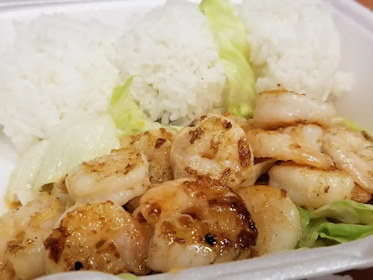 Grilled garlic shrimp plate with rice and salad at QQ Aloha BBQ